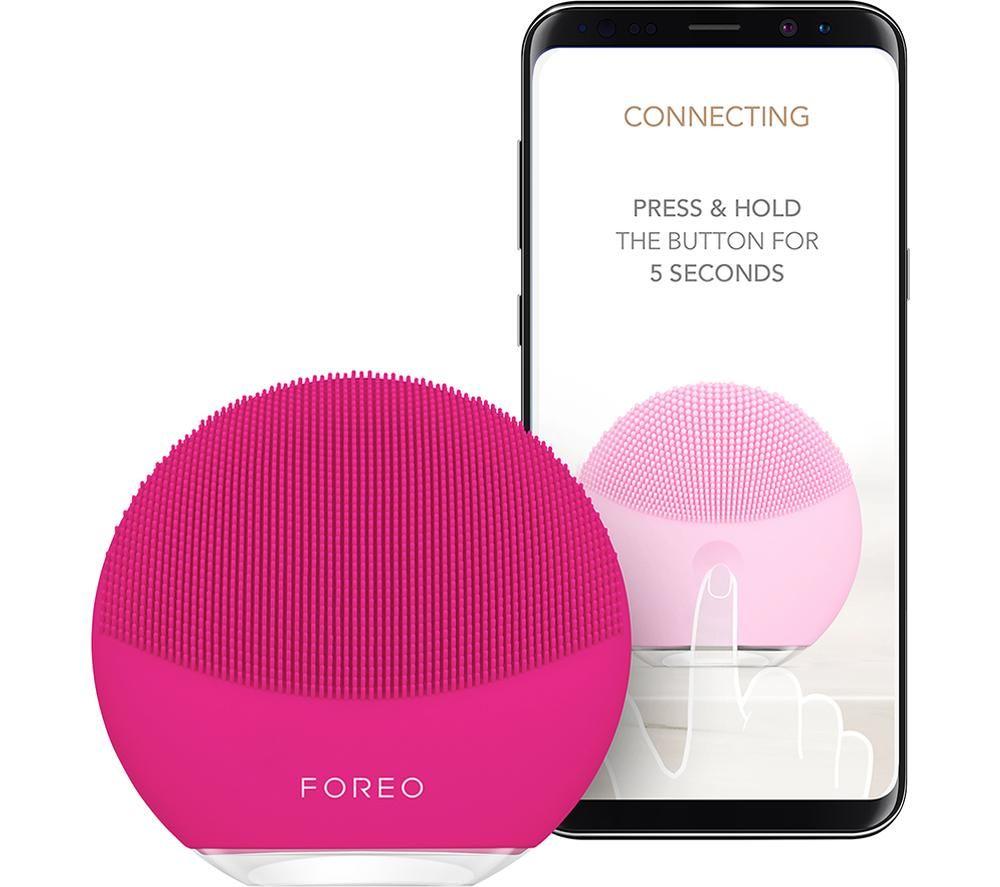 FOREO LUNA Mini 3 Facial Cleansing Brush - Fuchsia image number 5 of 6