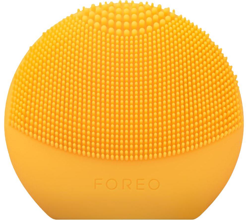FOREO Luna Fofo Facial Cleansing Brush - Sunflower Yellow image number 4 of 4