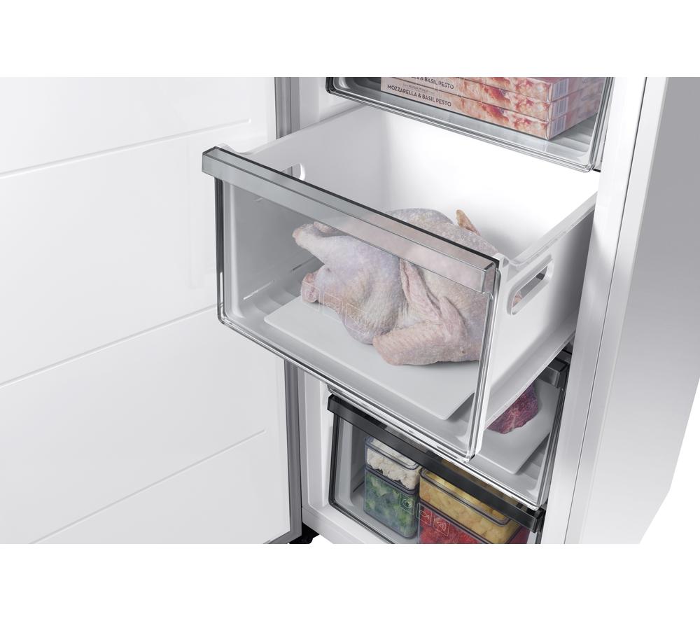 SAMSUNG Bespoke SpaceMax RZ32C7BD6WW/EU Tall Freezer - Snow White image number 4 of 9