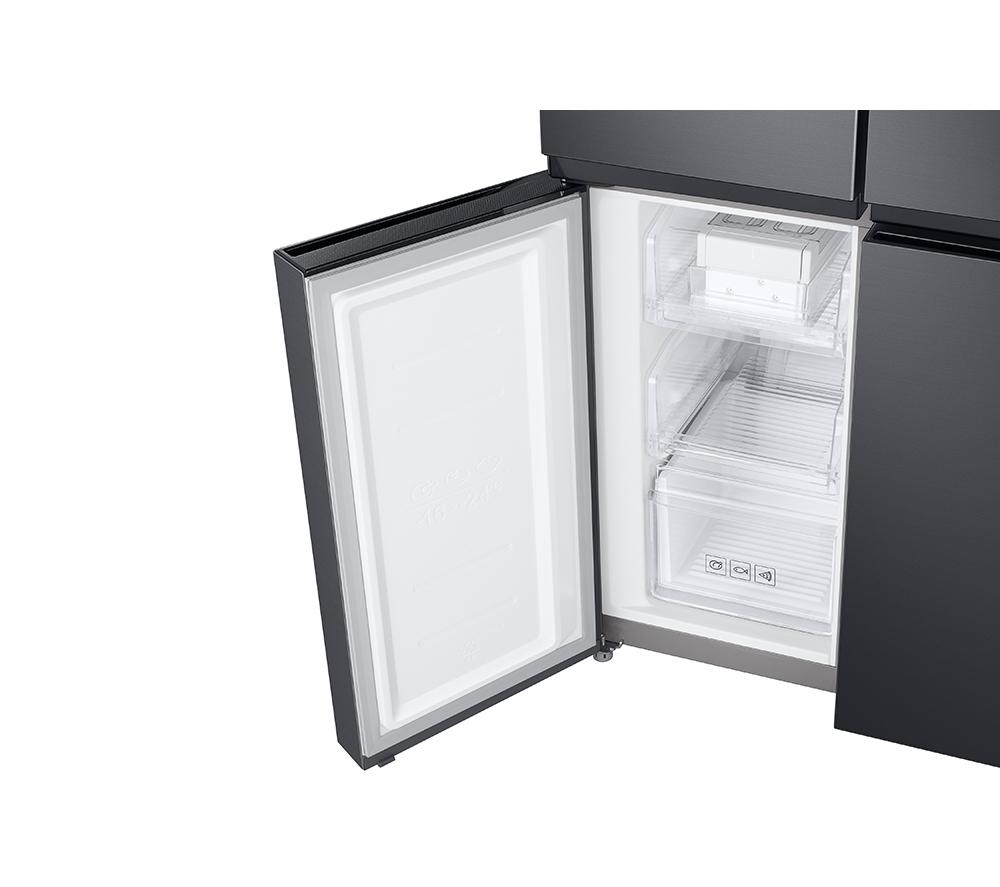 SAMSUNG Series 8 SpaceMax RF48A401EB4/EU Fridge Freezer - Gentle Black Matte image number 3 of 11