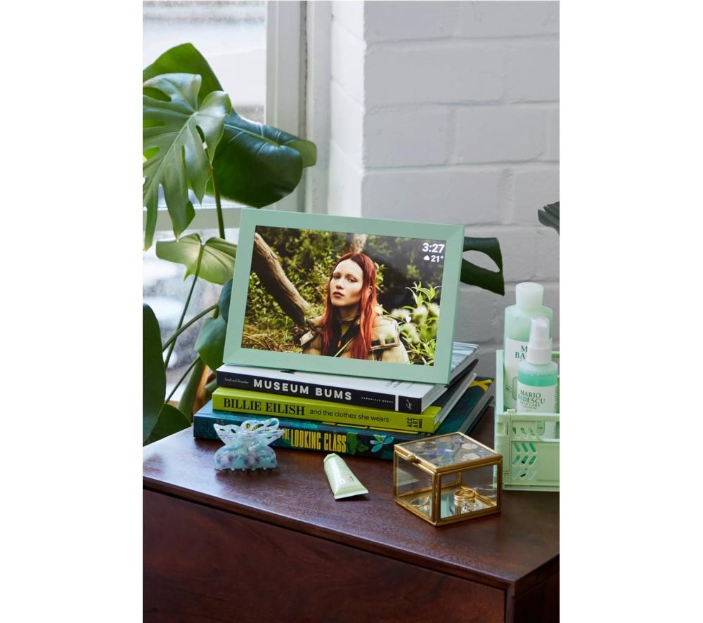 PIXIE 10.1" Digital Photo Frame - Mint Green image number 5 of 14