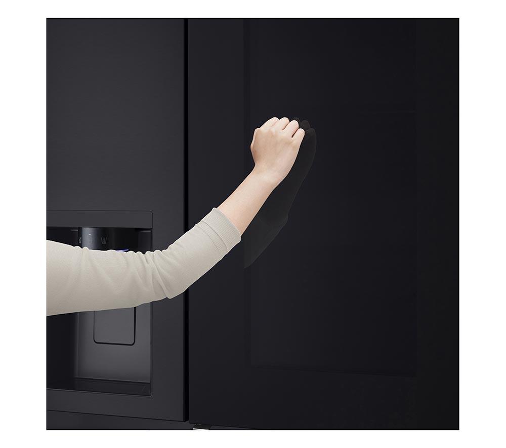 LG InstaView GSXE80EVBE American Style Smart Fridge Freezer &ndash; Essence Black Steel image number 15 of 18