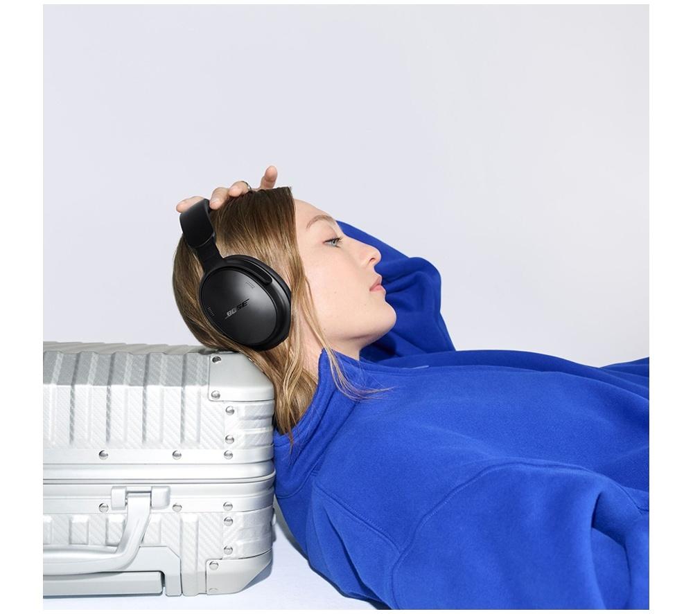 BOSE QuietComfort (2nd Gen) Wireless Bluetooth Noise-Cancelling Headphones - Black image number 7 of 10