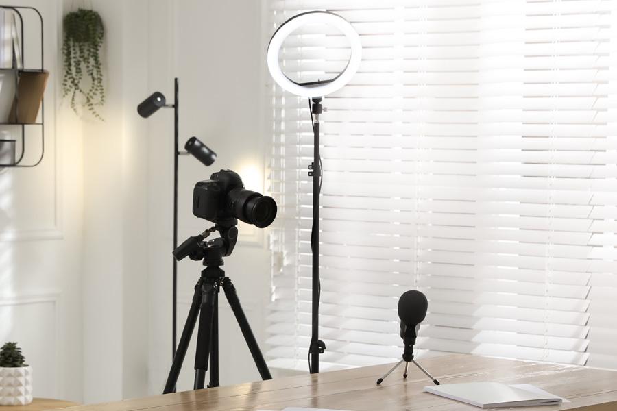 Flashguns and lighting