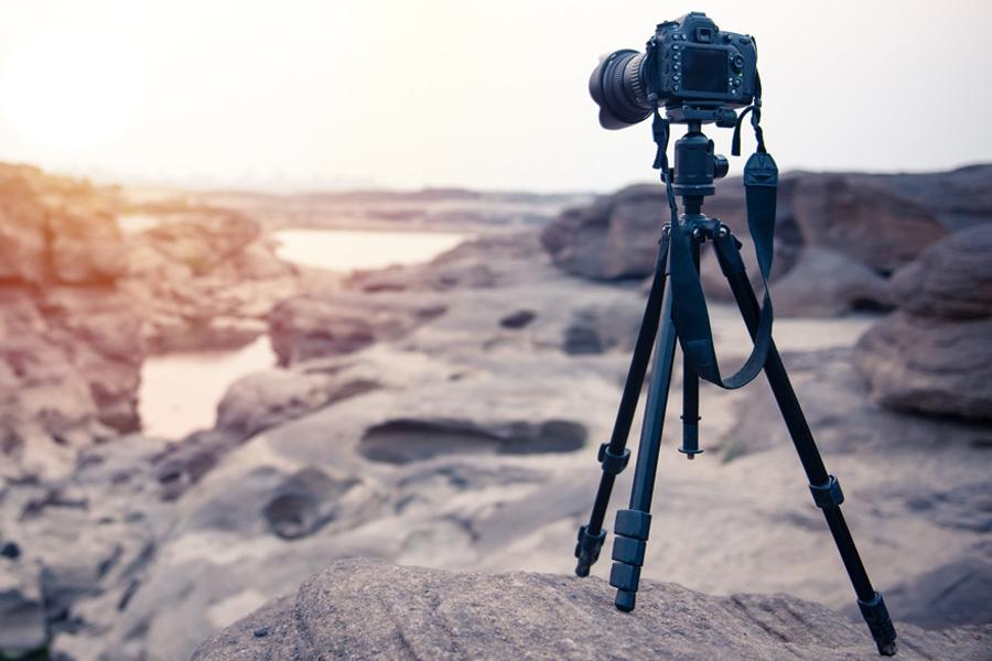 Selfie sticks, tripods and supports
