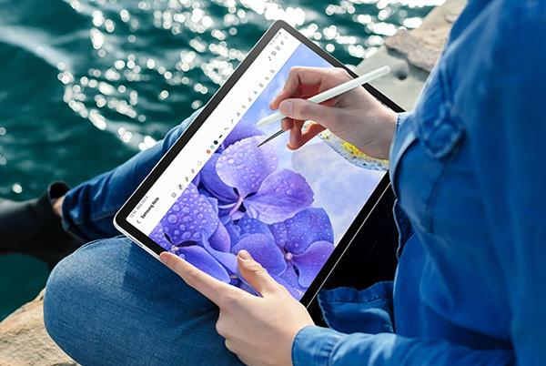 Samsung Tab S9 FE and FE+ photo editing flower sea
