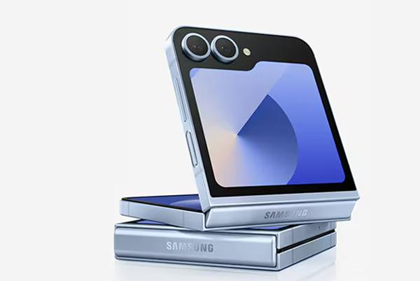 A Samsung Galaxy Z Flip 6 with a blue screen