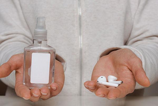 AirPods