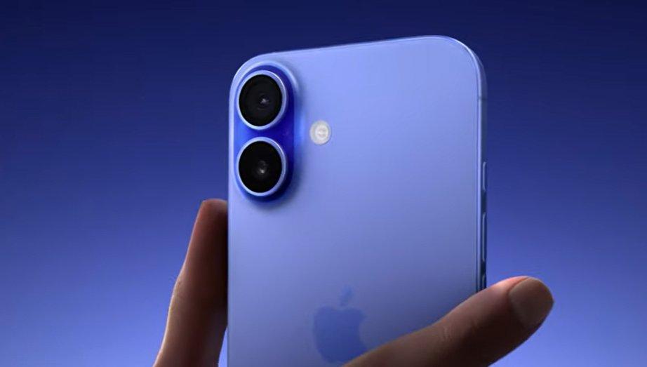iPhone 16 camera lens