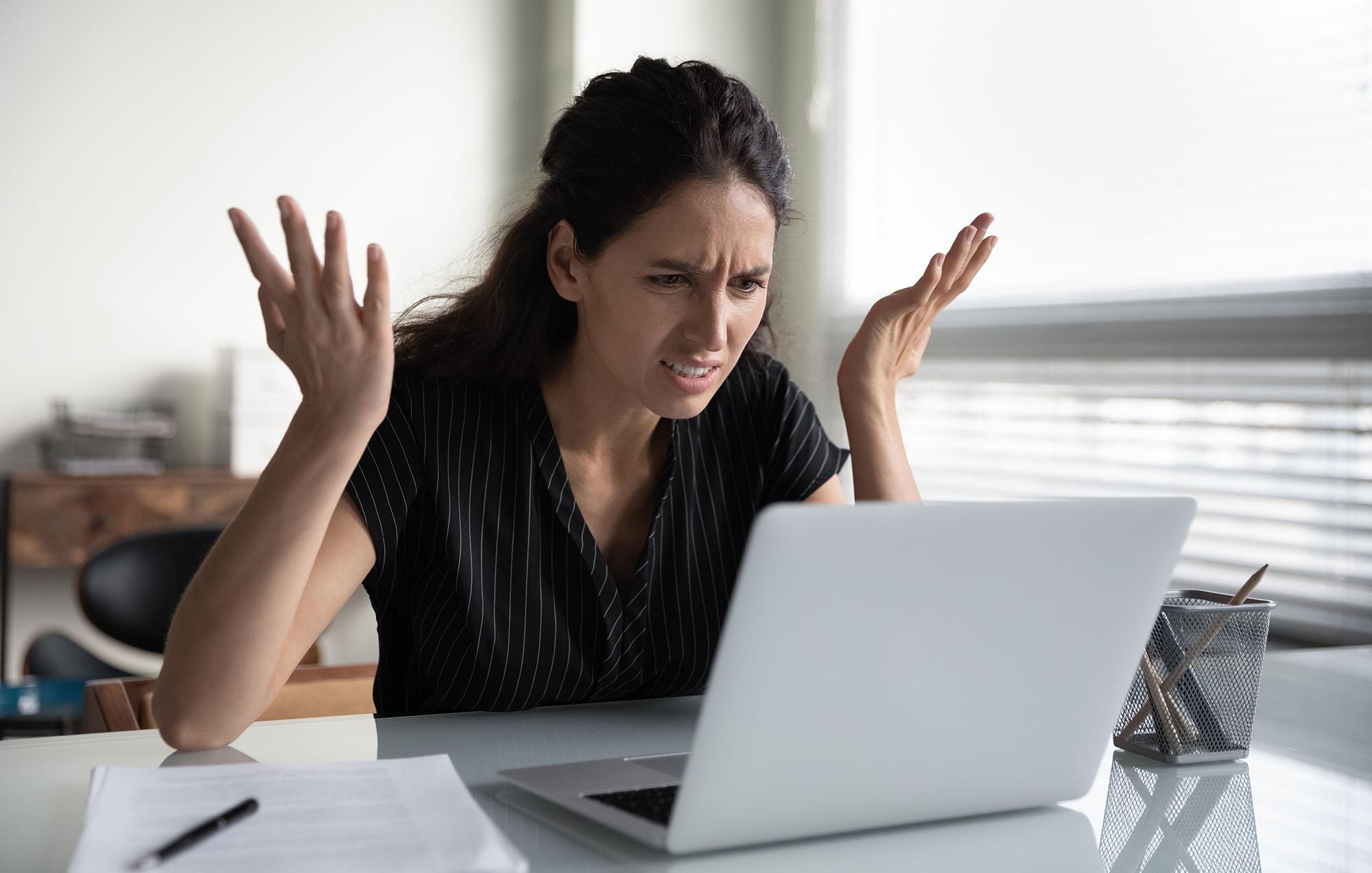 Why is my laptop screen flickering? Currys