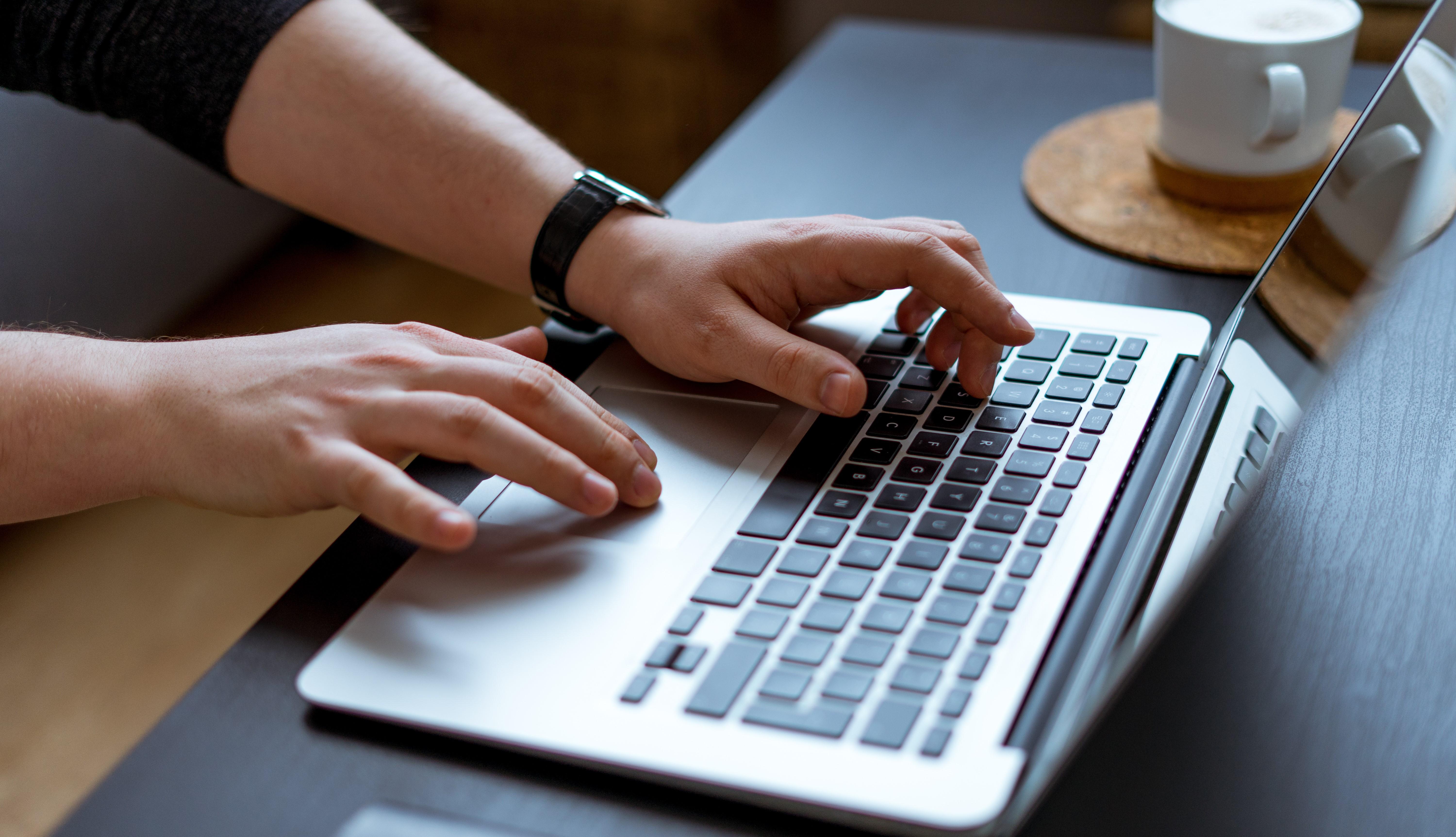 How to control alt delete on a Mac Currys