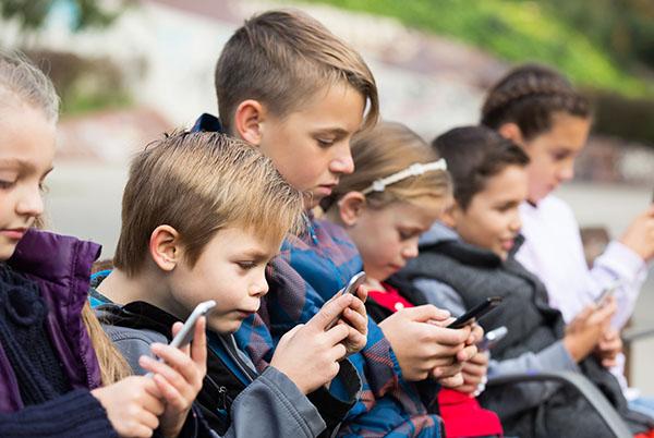 Kids on phone