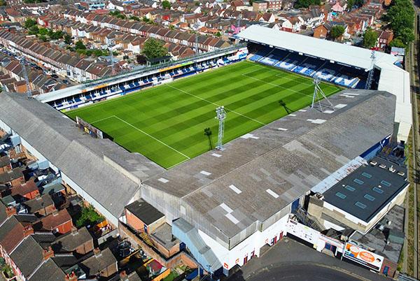 Kenilworth Road in all its glory
