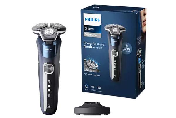 philips shaver with box and accessories