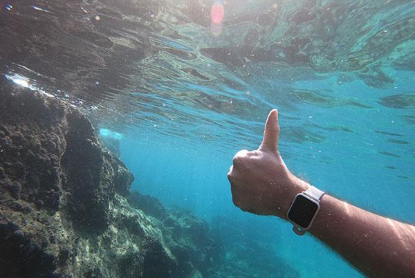 Smartwatches waterproof online