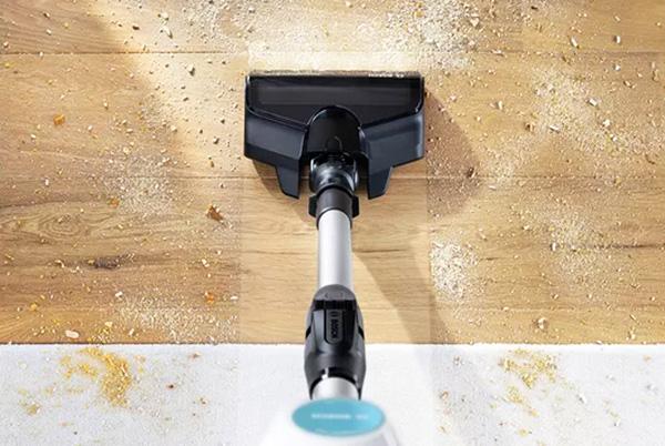 a Bosch Unlimited 7 Aqua vacuum cleaner