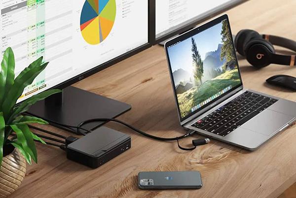 Laptop docking station monitor phone headphones