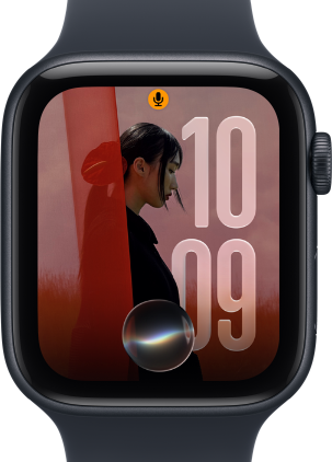 Apple Watch SE 3, aluminium case, midnight colour, personalised photo on watch face with Siri app complication, right side exterior, Digital Crown, Sport Band, black colour