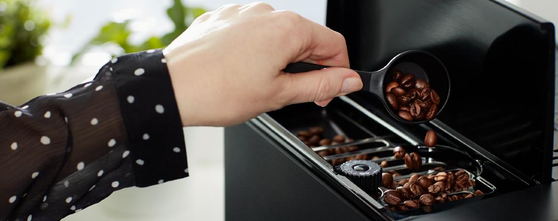How to use a filter coffee machine - Currys