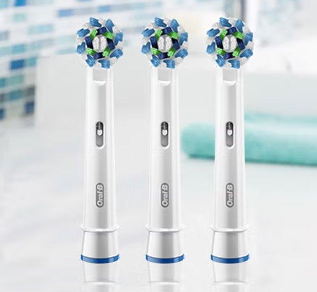 oral-b electric toothbrush with 3 heads