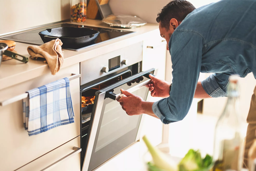 Freestanding vs built-in ovens