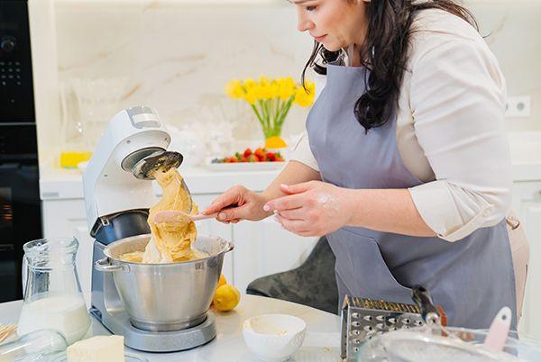 Stand mixer