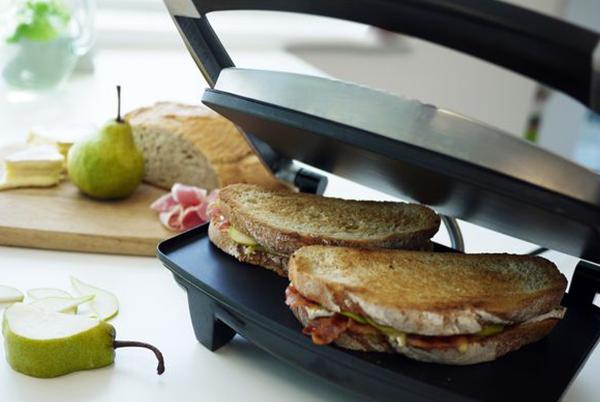 Toastie maker