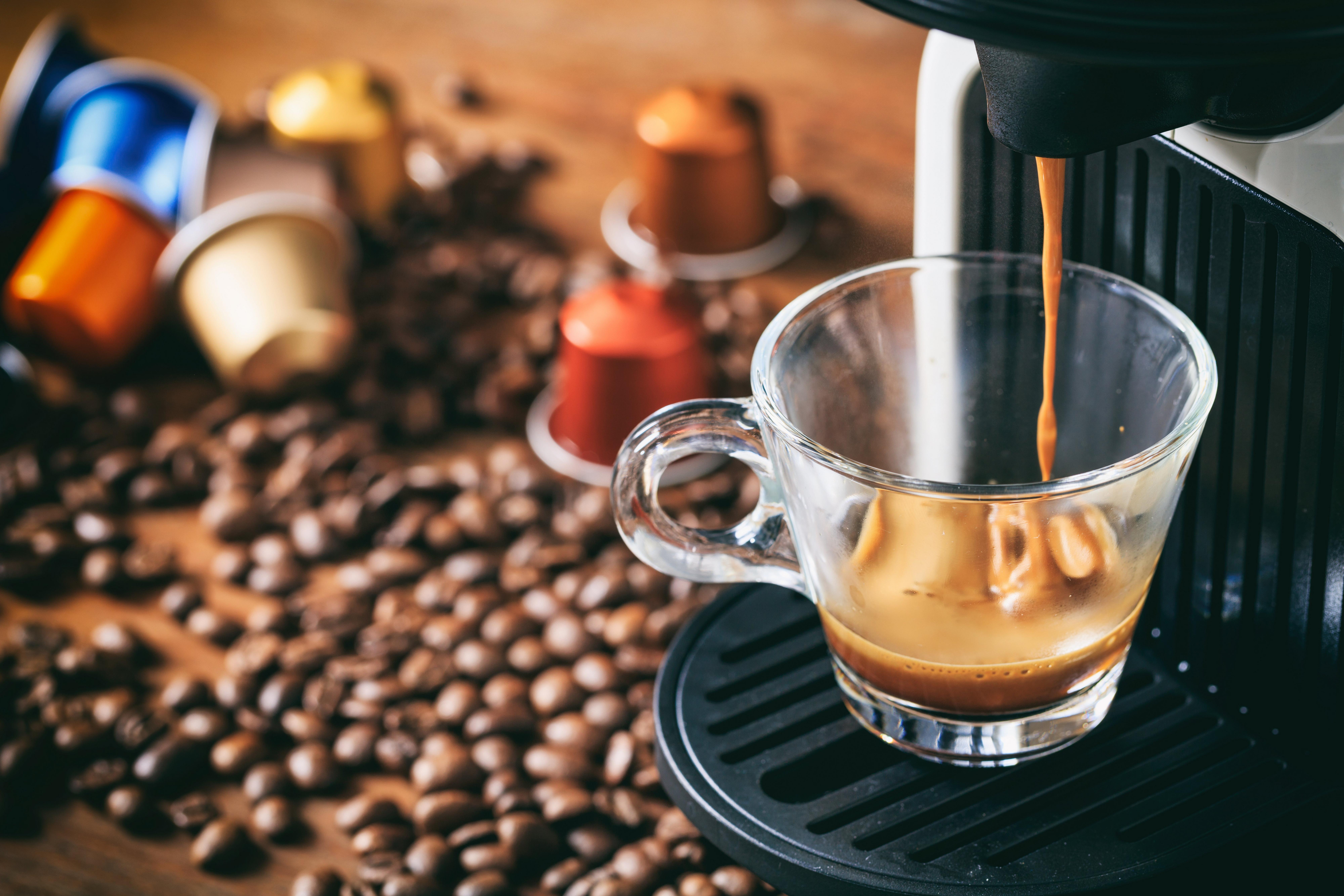 How to use an espresso coffee machine - Currys