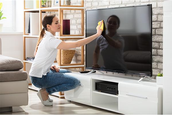Clean your TV screen