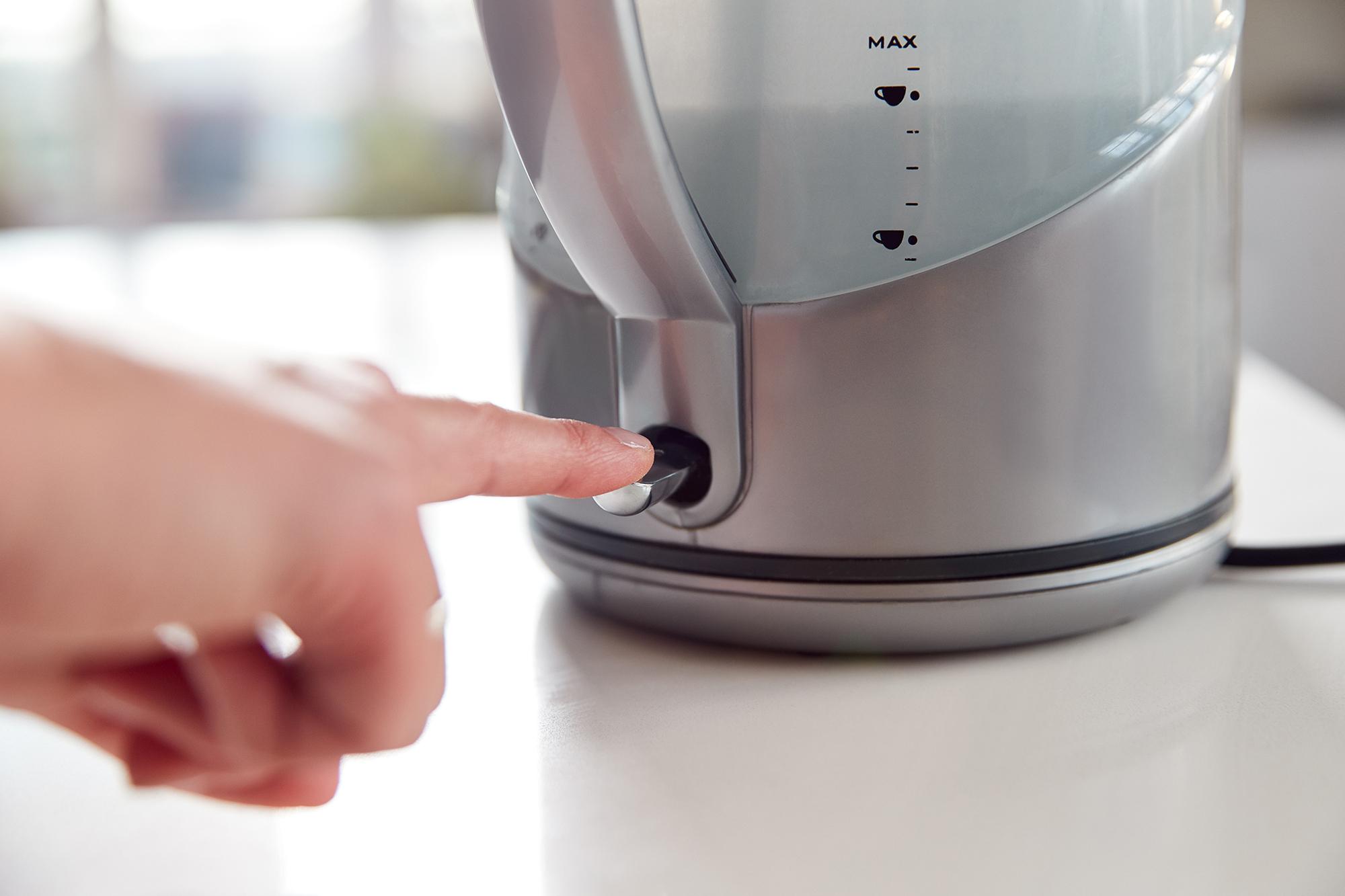 A Clever Use For Your Electric Kettle