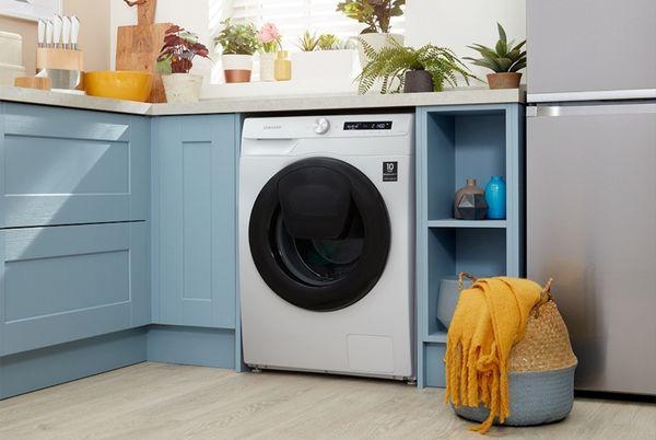 Samsung Series 5+ AddWash WW90T554DAW/S1 WiFi-enabled 9 kg 1400 Spin Washing Machine
