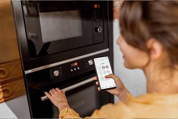 Smart oven controlled from app