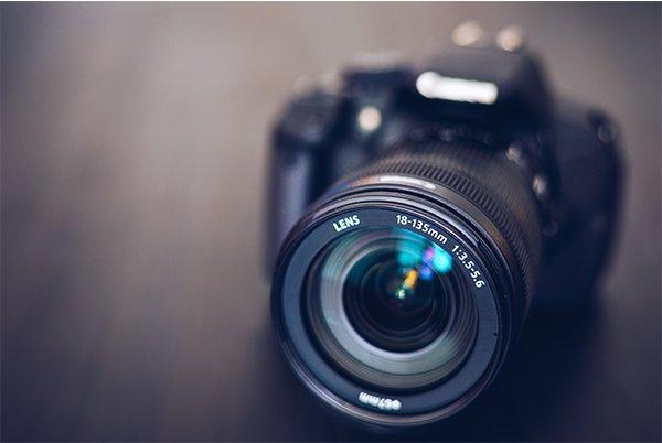 DSLR camera