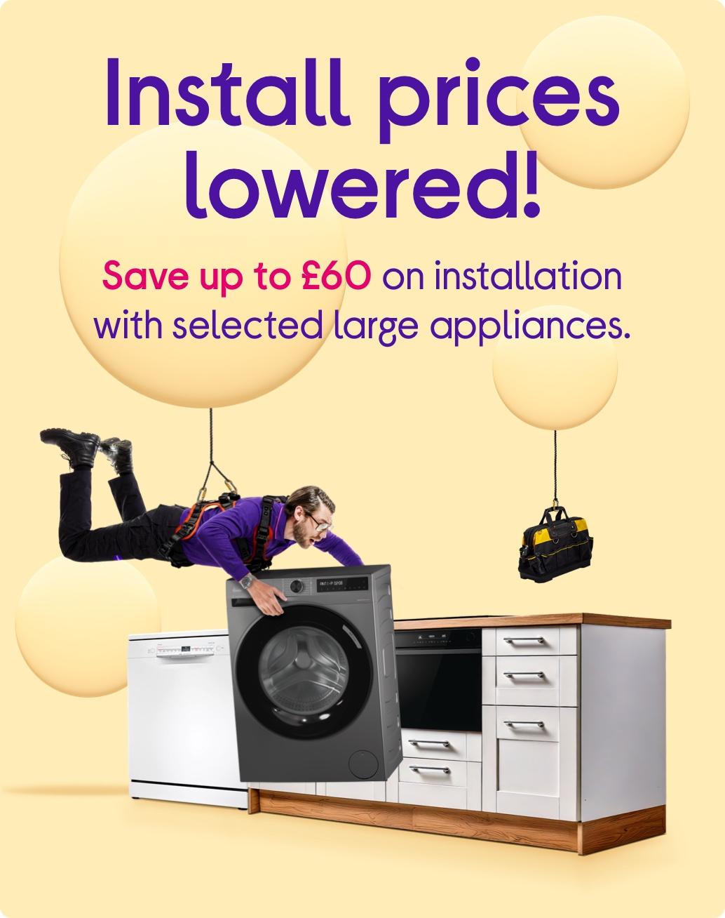 Image of Currys colleague hanging delivering washing machine