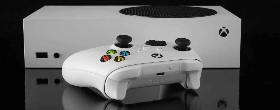 2020 New Xbox Series S 512GB SSD Console - White Xbox Console and Wireless  Controller with Two Xbox Robot White Wireless Controllers